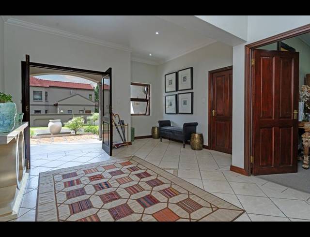 5 BEDROOM HOUSE FOR SALE IN FOURWAYS